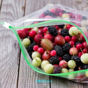 Fresh berries stored in a high-clarity plastic slider bag made in Turkey.